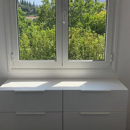 Beautiful Modern Apartment 10Mins From The Beach