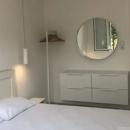 Beautiful Modern Apartment 10Mins From The Beach بيت للعطل Kambitsata