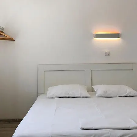 بيت للعطل Beautiful Modern Apartment 10Mins From The Beach