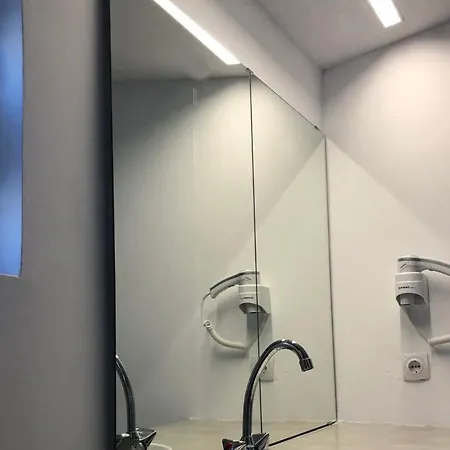 Beautiful Modern Apartment 10Mins From The Beach بيت للعطل Kambitsata