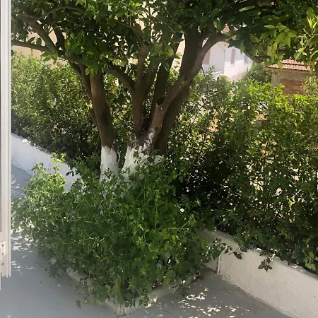 Beautiful Modern Apartment 10Mins From The Beach Kambitsata
