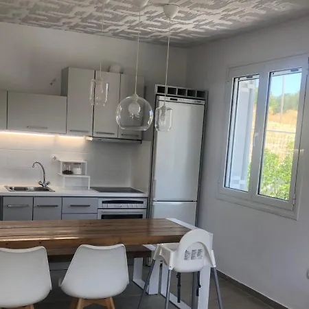 بيت للعطل Beautiful Modern Apartment 10Mins From The Beach *